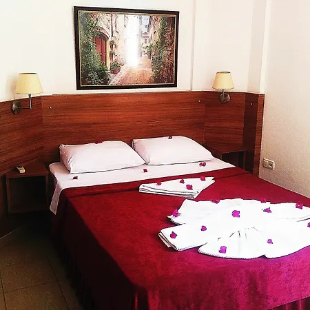 Palmiye Akyaka (Mugla)